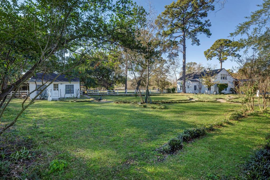 5 E Rivercrest Drive