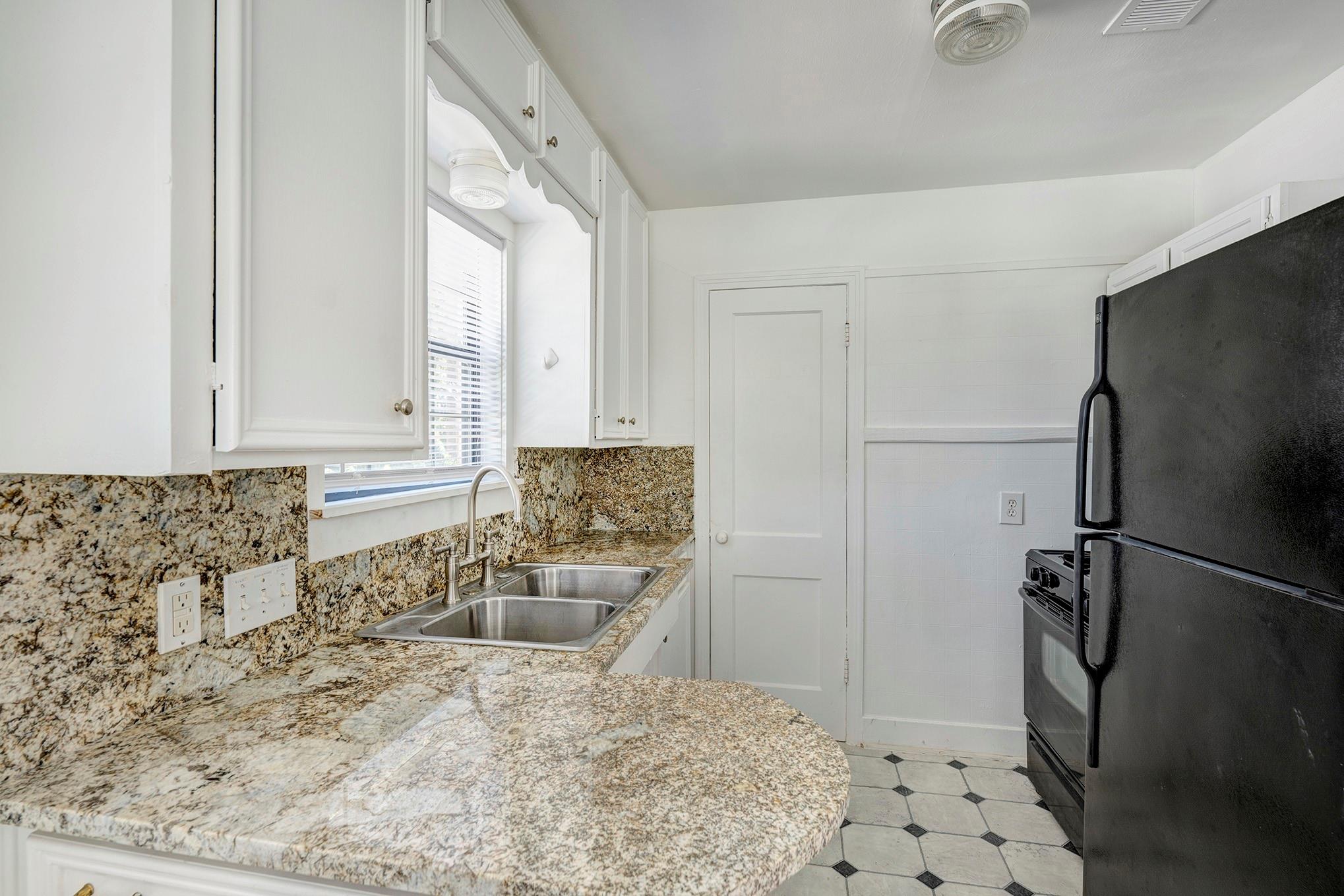 447 W 22nd Street