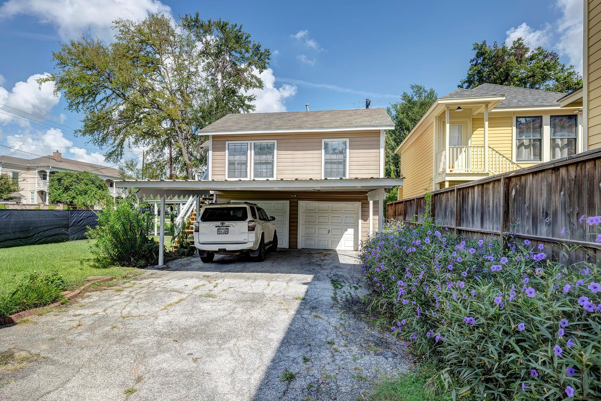 447 W 22nd Street