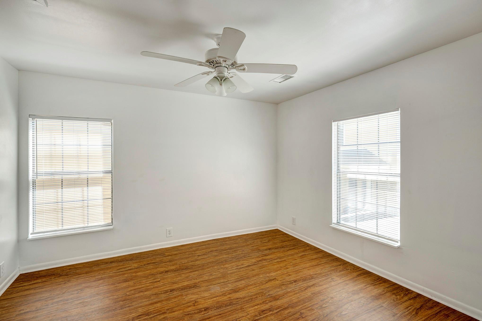 447 W 22nd Street