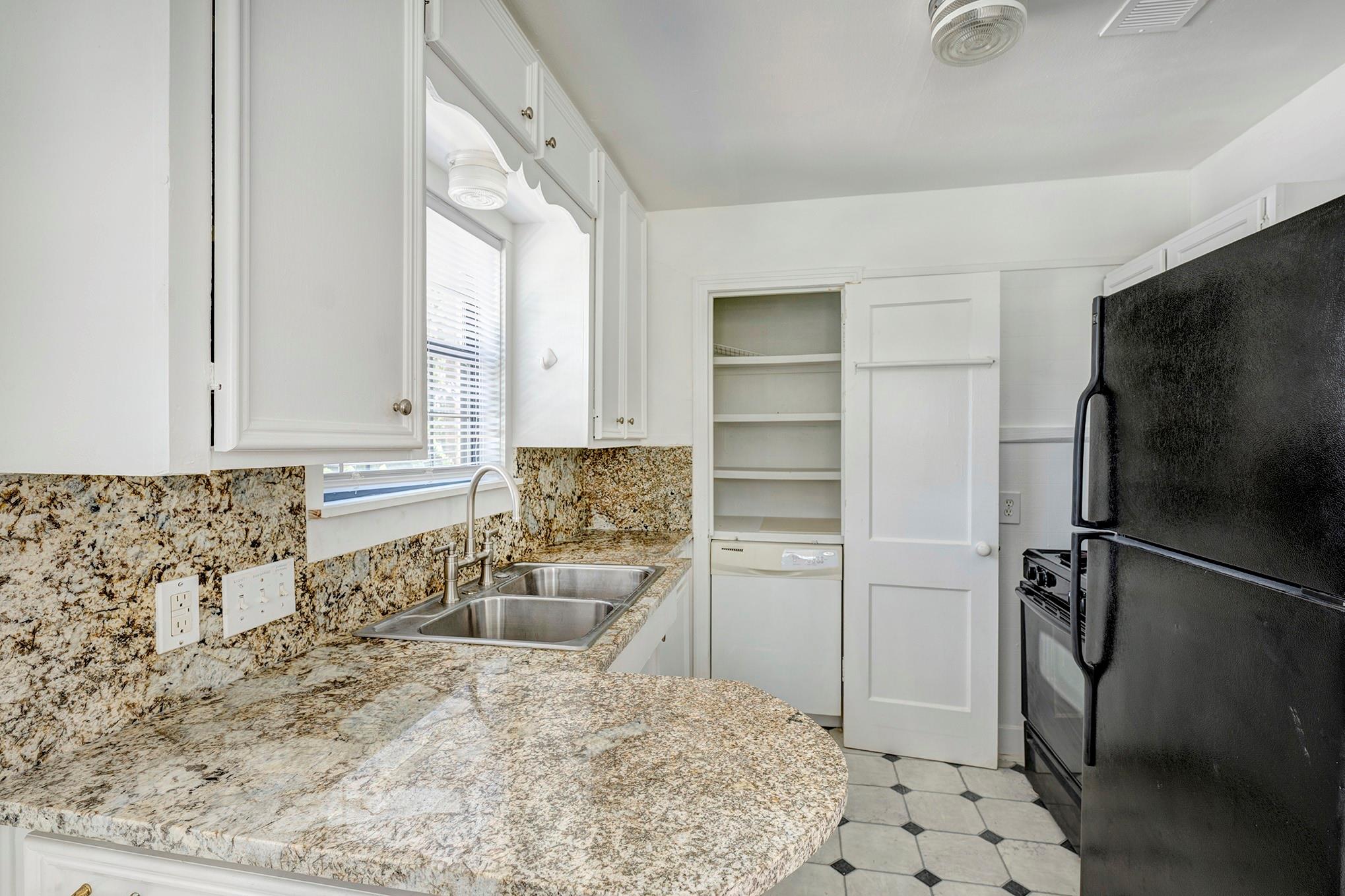 447 W 22nd Street