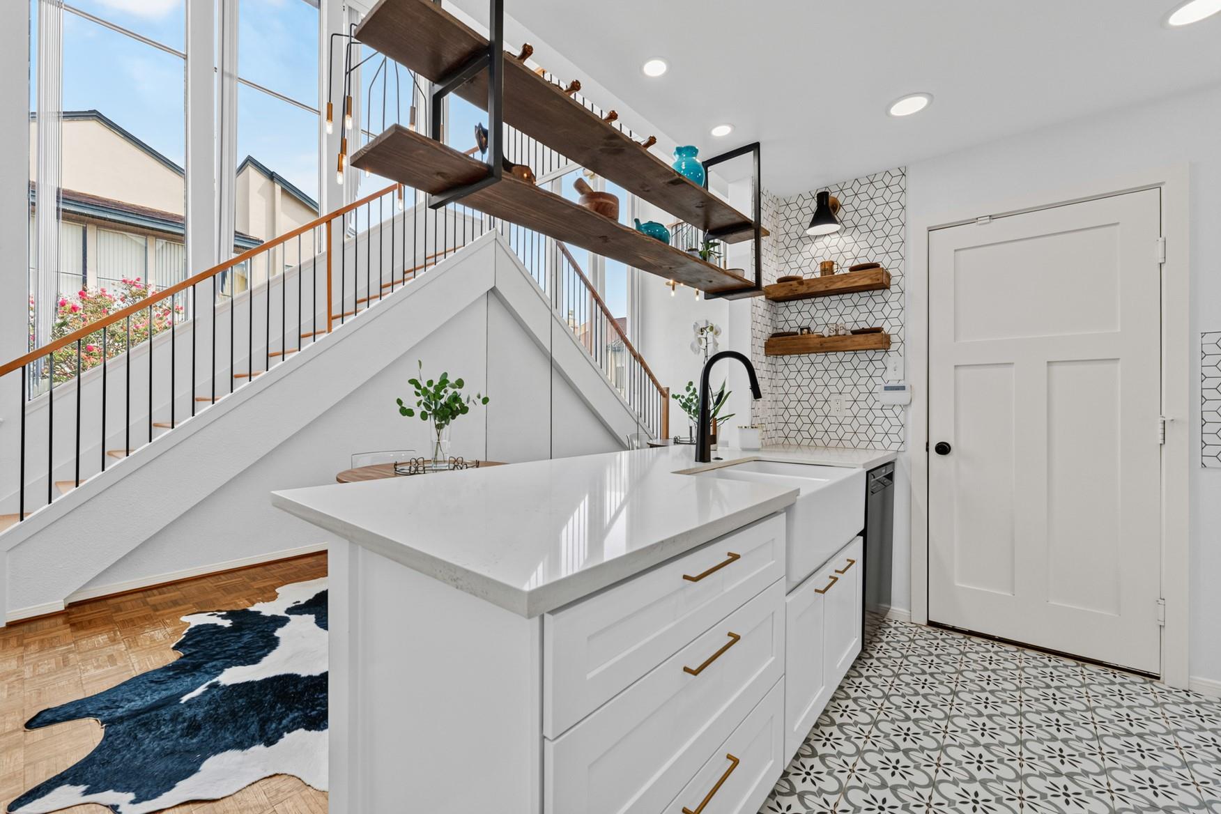 1112 Bering Drive # 62