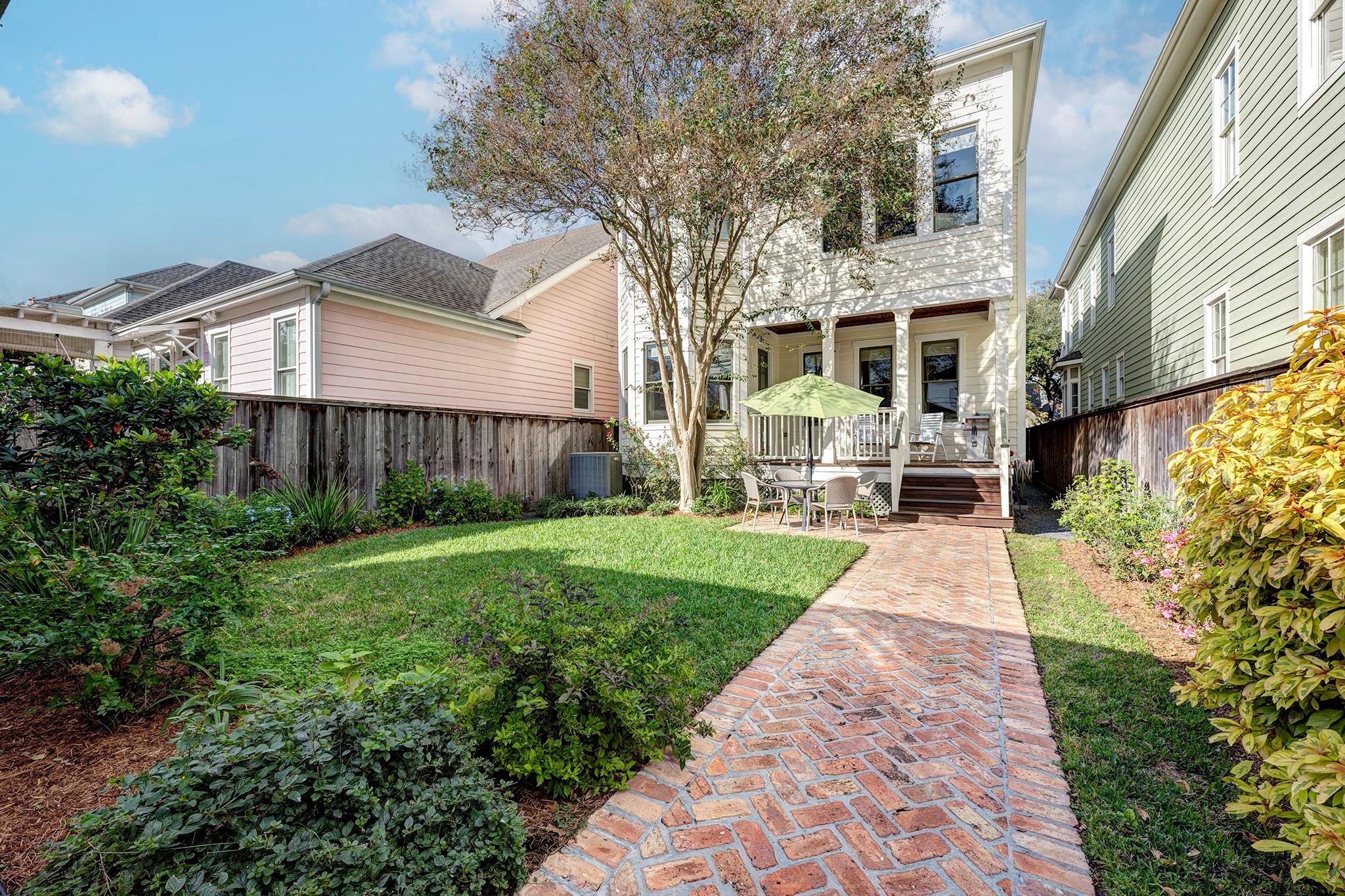 310 W 17th Street
