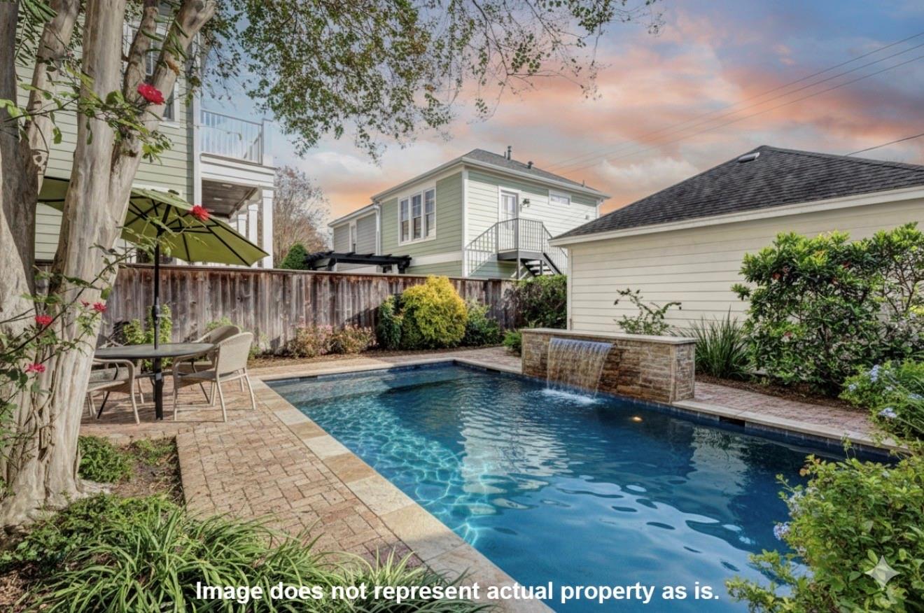 310 W 17th Street