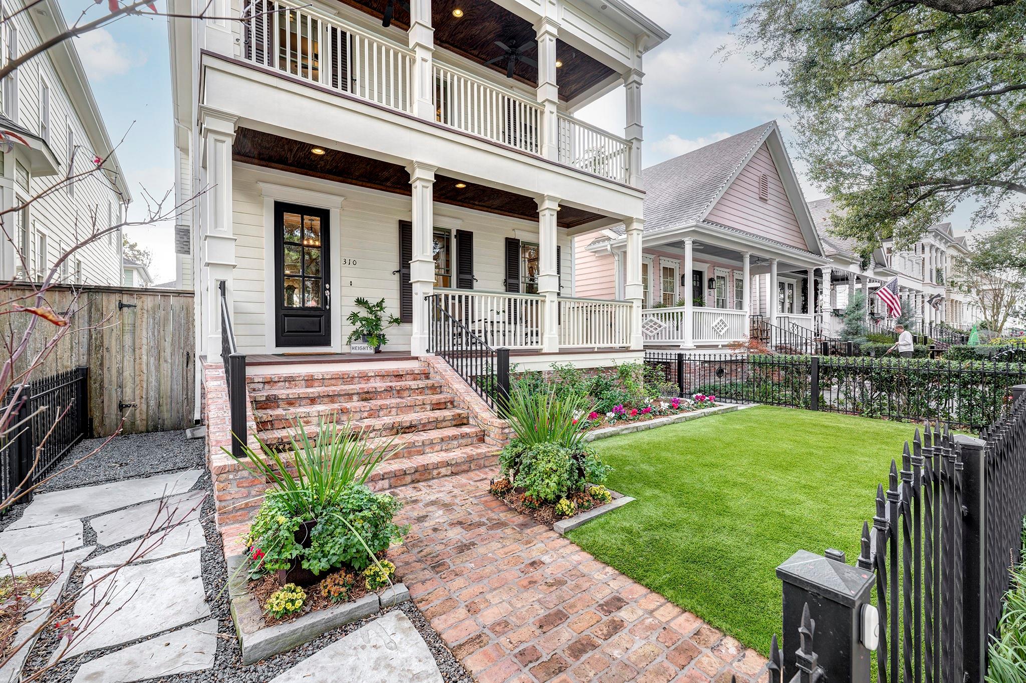 310 W 17th Street