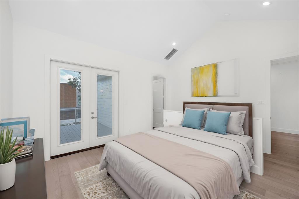 2617 Columbia Street