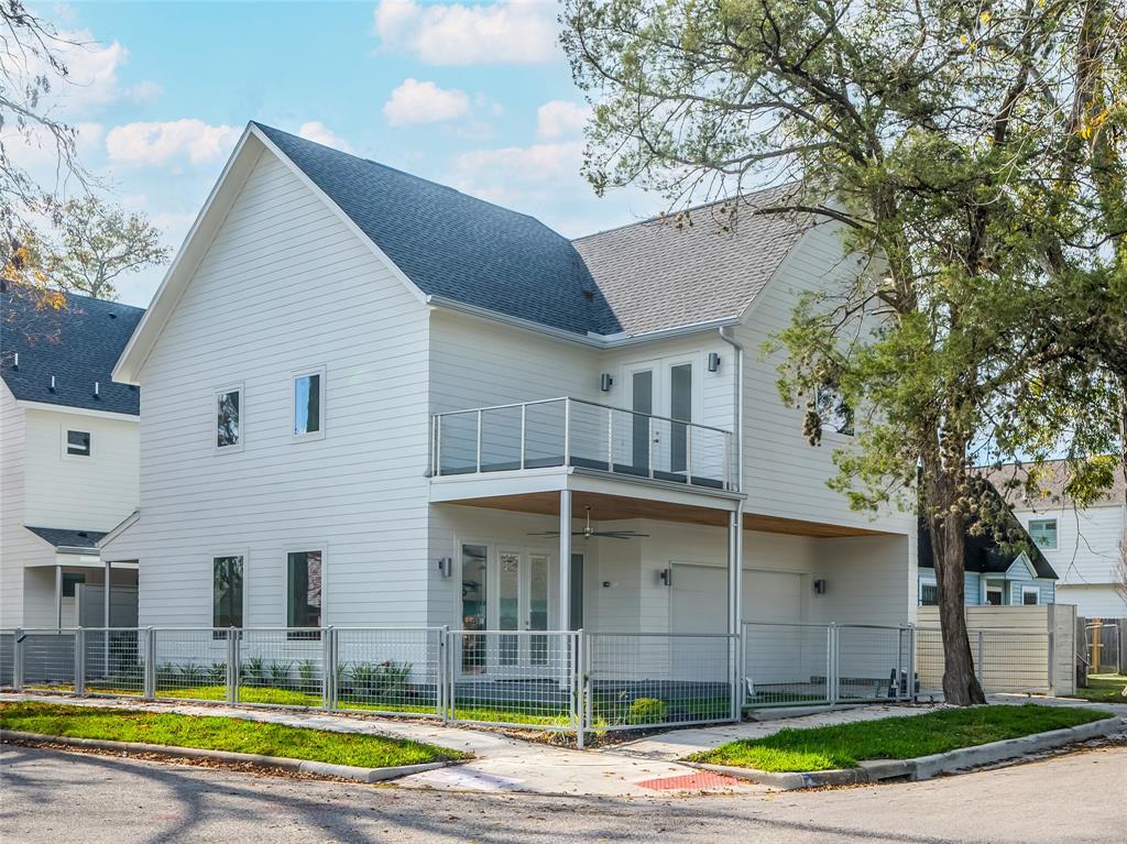 2617 Columbia Street