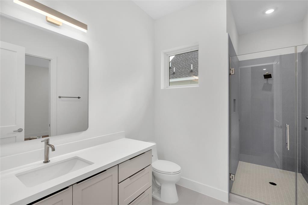 2617 Columbia Street