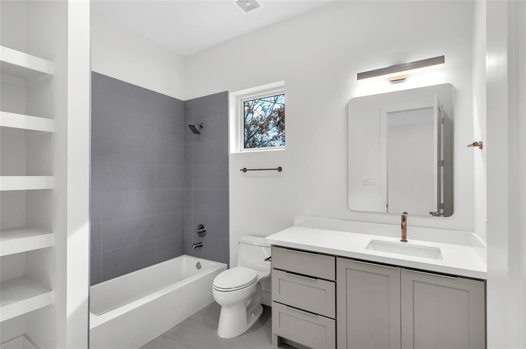 2617 Columbia Street