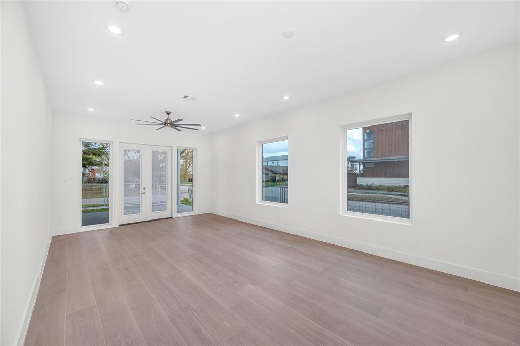 2617 Columbia Street