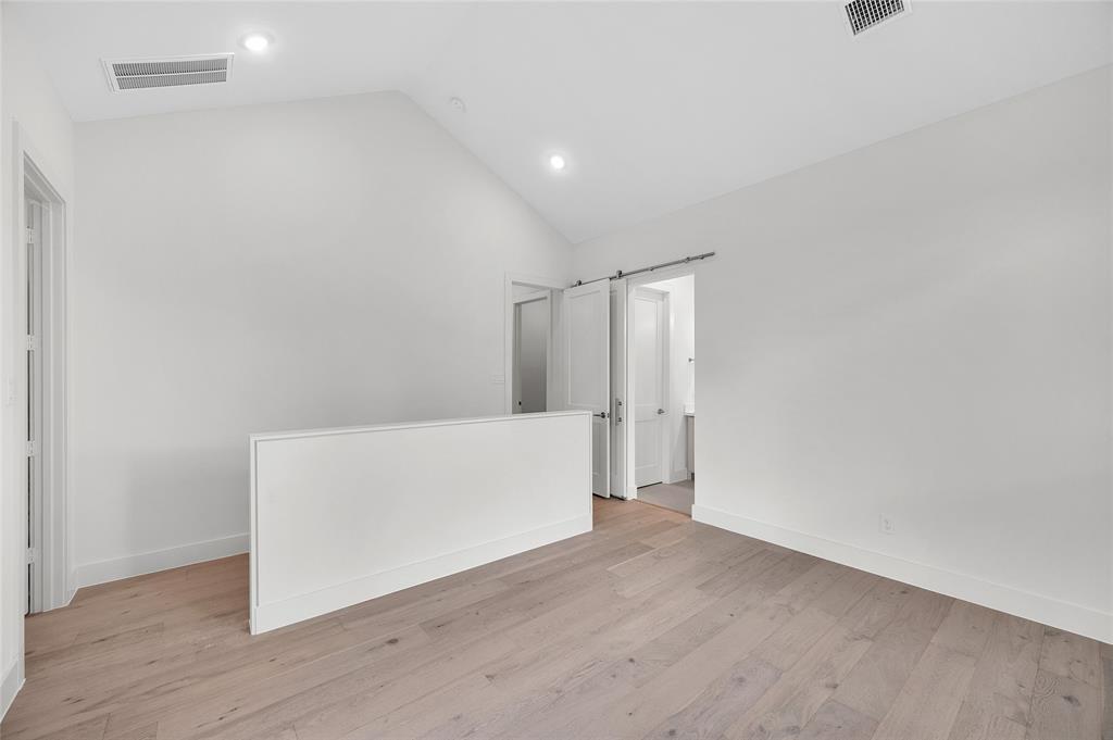 2617 Columbia Street