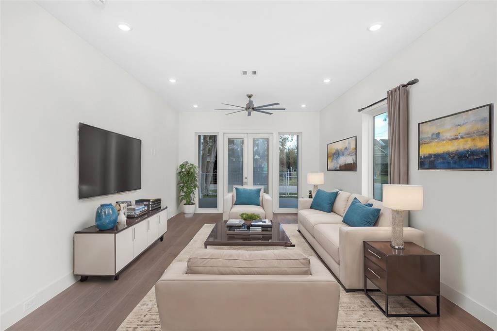 2617 Columbia Street