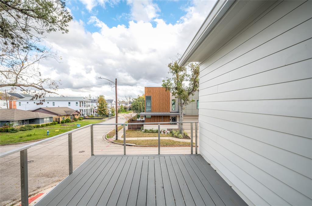 2617 Columbia Street