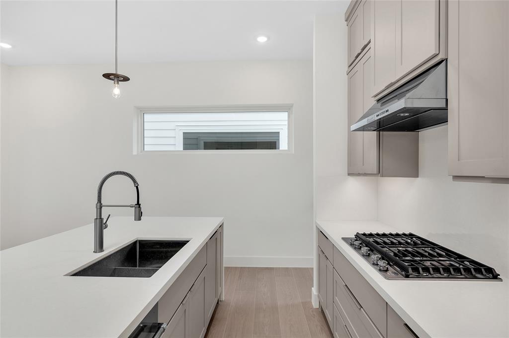 2617 Columbia Street