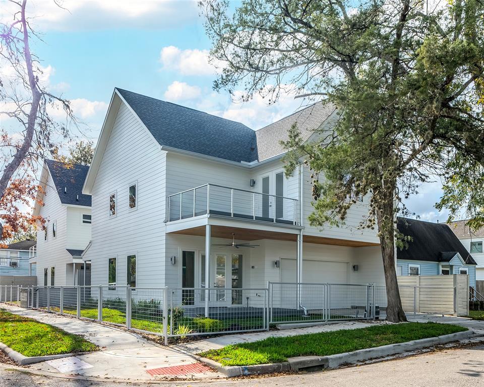 2617 Columbia Street