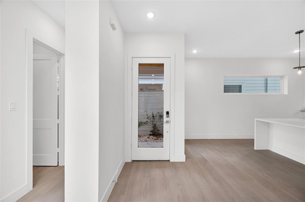 2617 Columbia Street