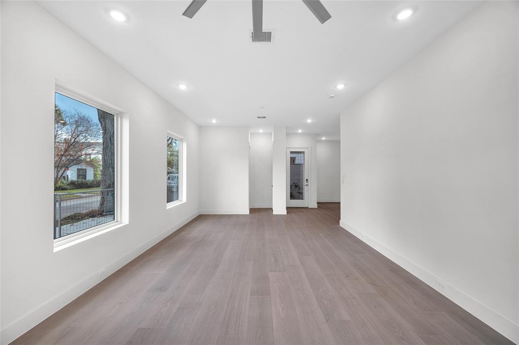 2617 Columbia Street