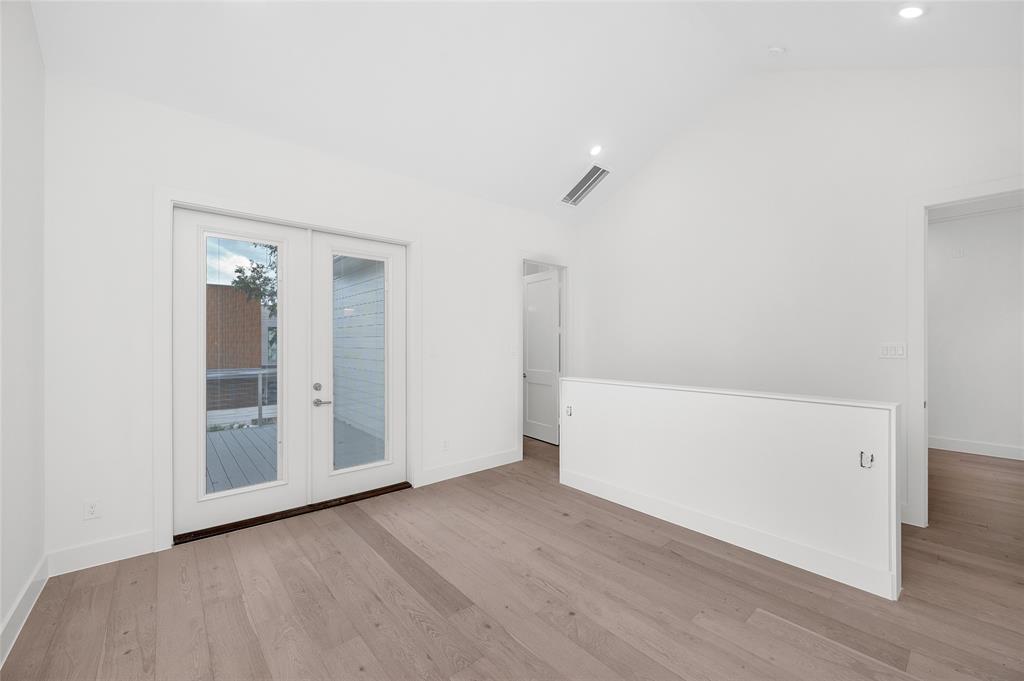 2617 Columbia Street