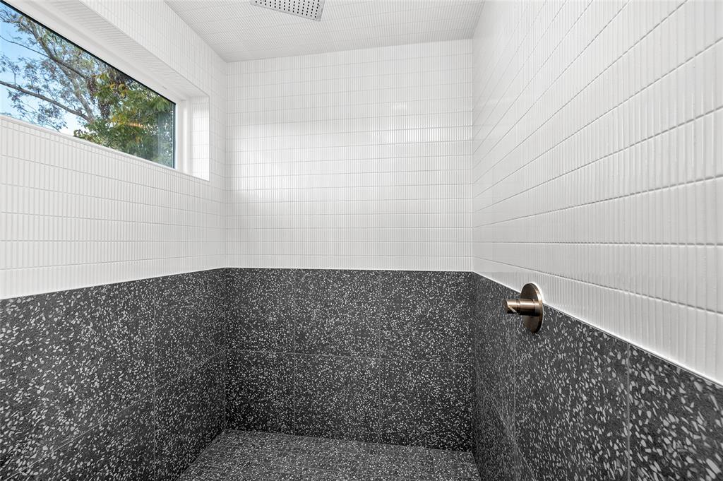 2617 Columbia Street