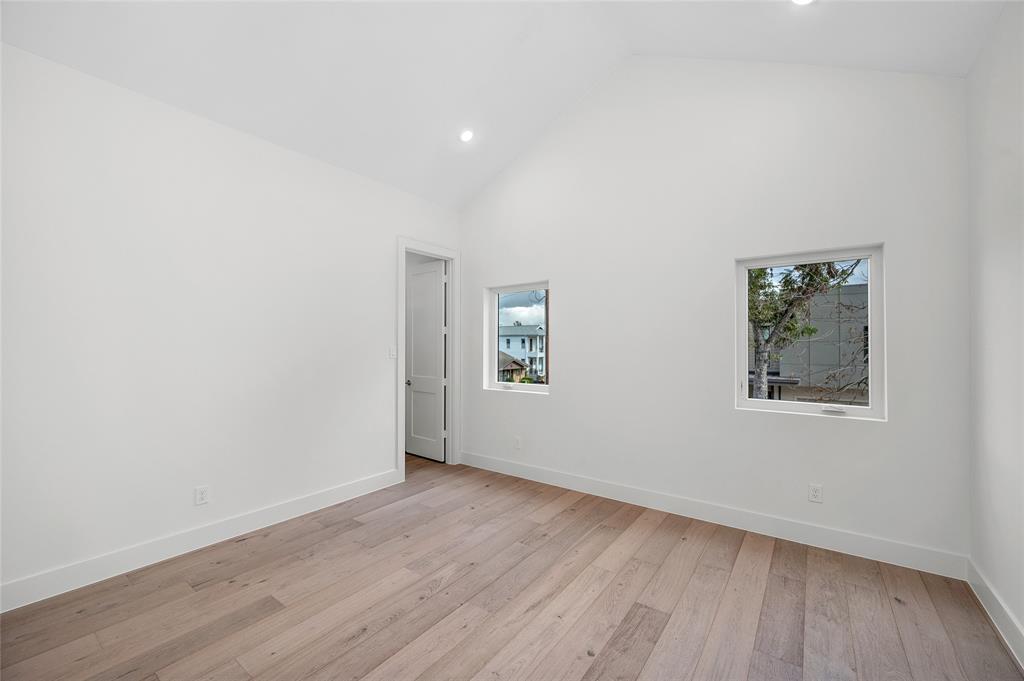 2617 Columbia Street