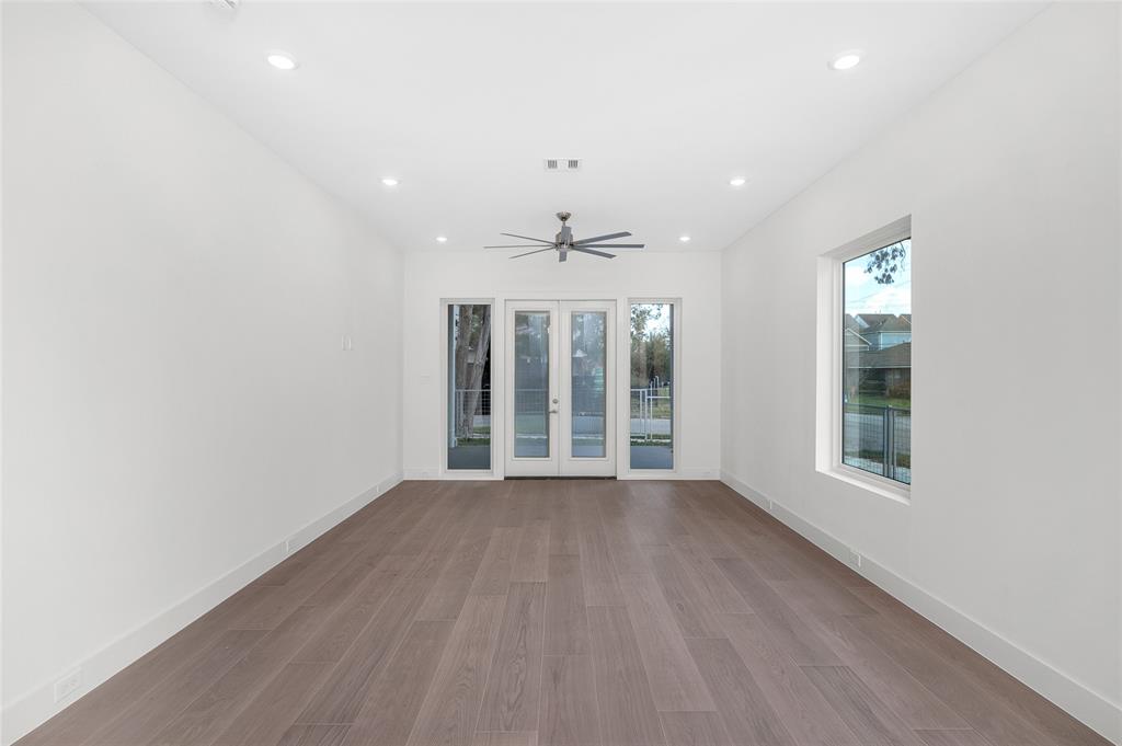 2617 Columbia Street