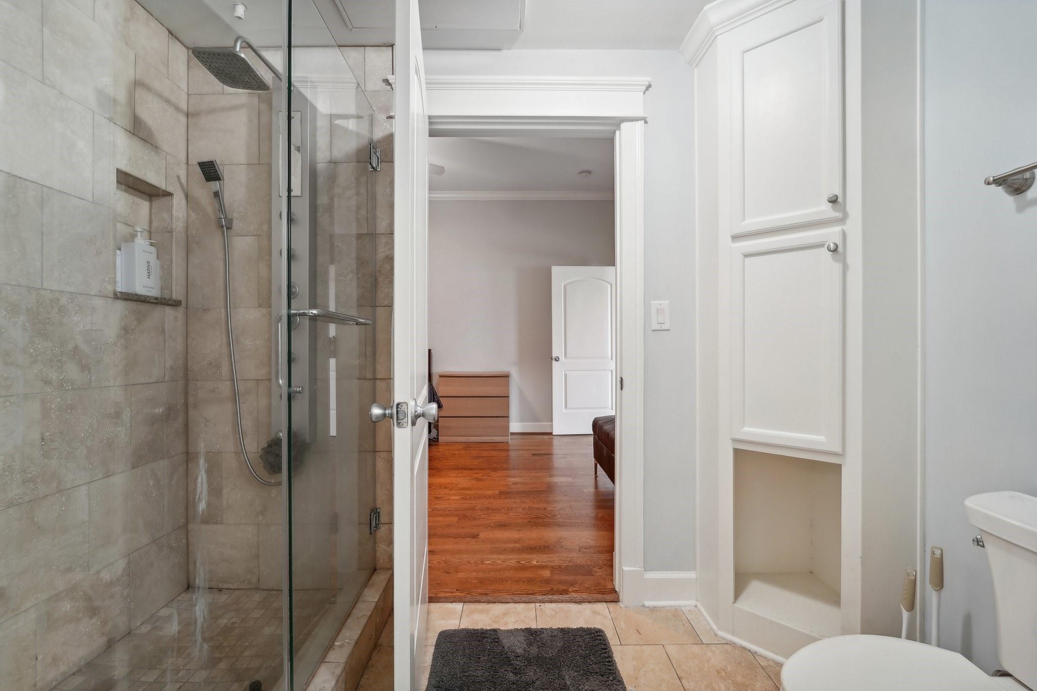 2802 Morrison Street # 203