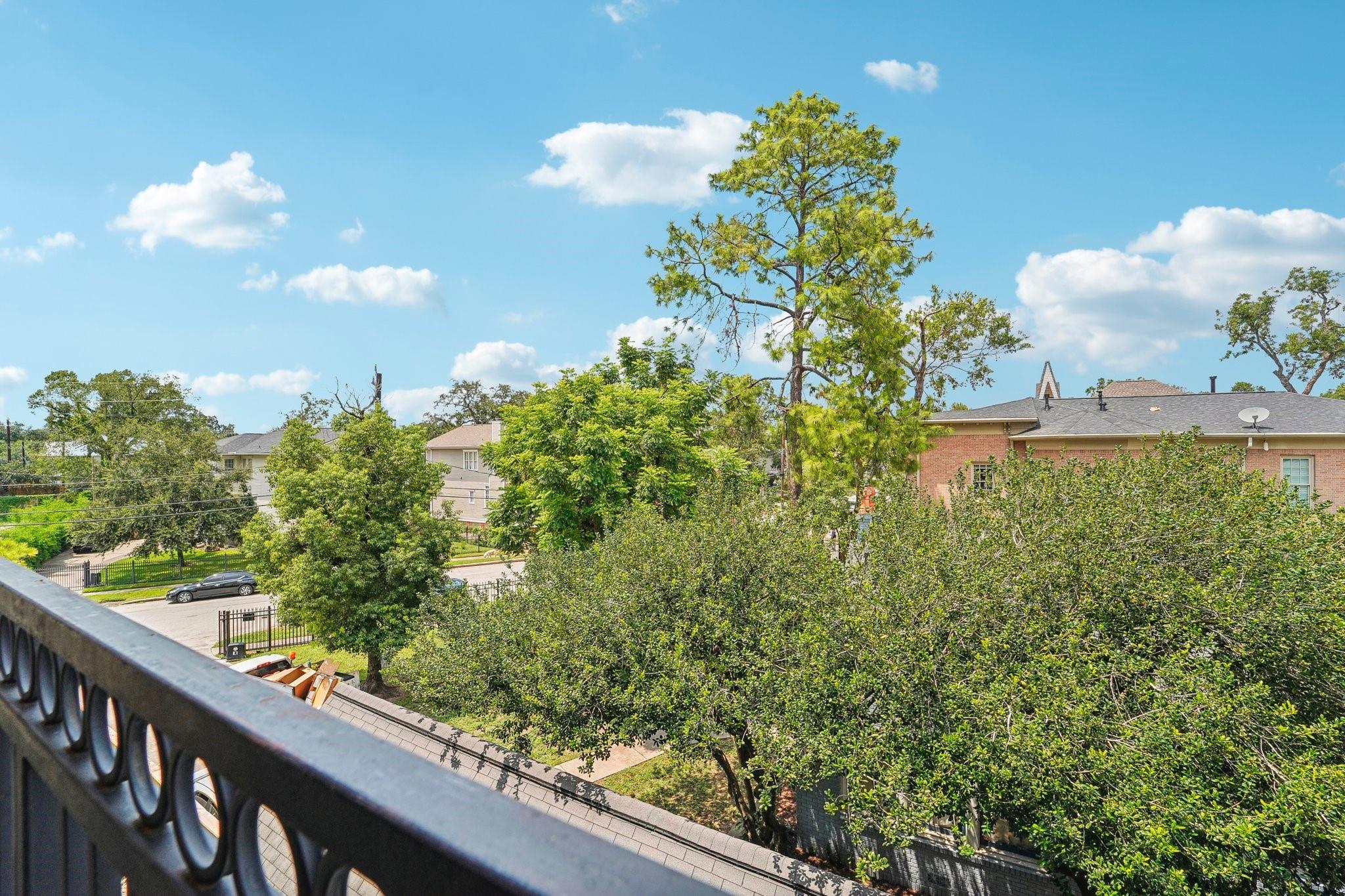 2802 Morrison Street # 203