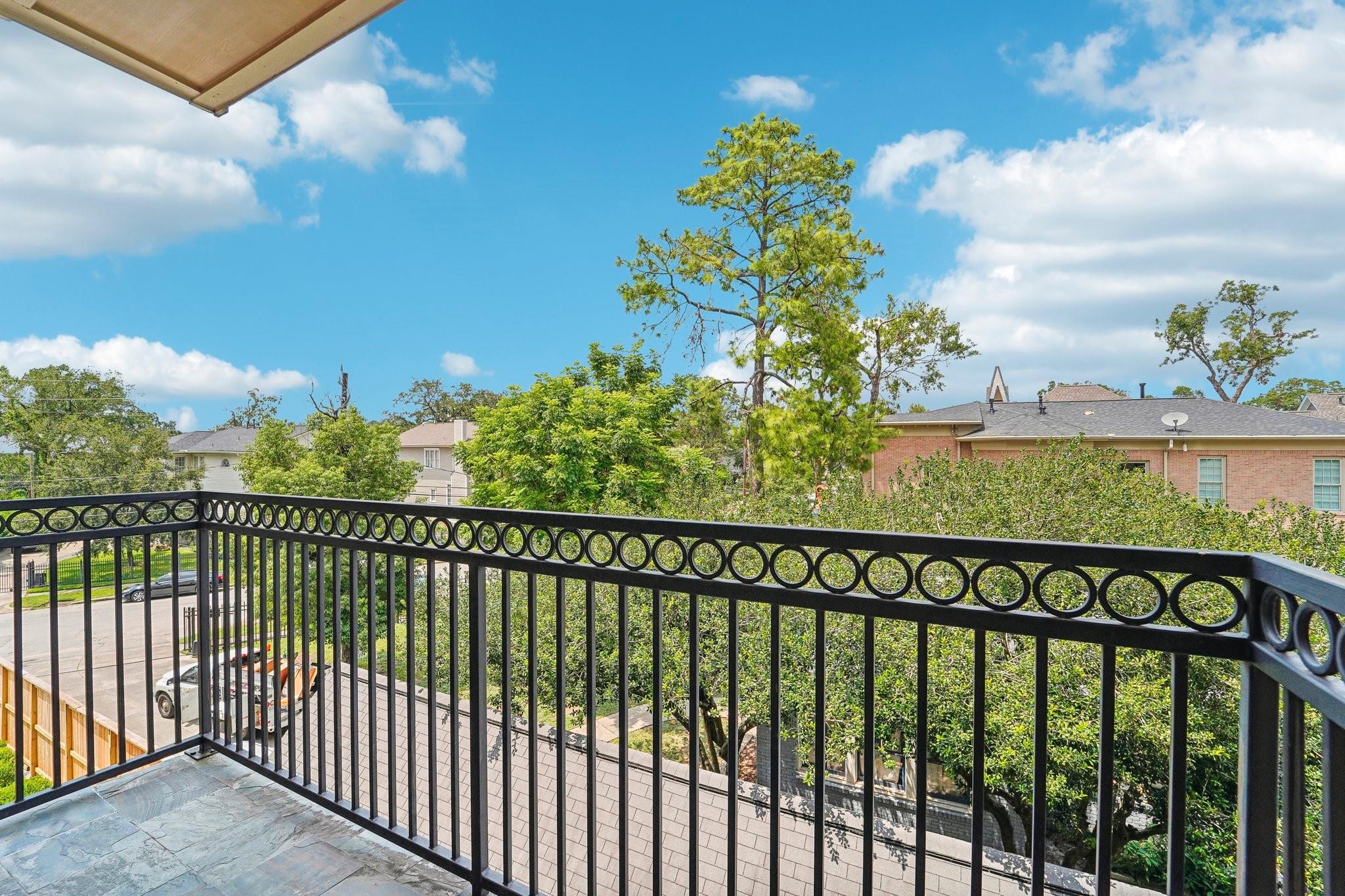 2802 Morrison Street # 203