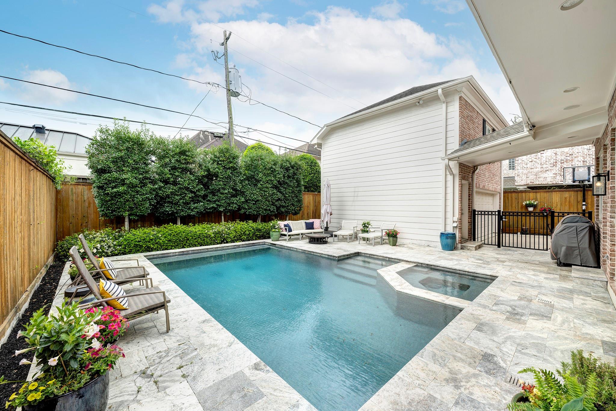 2925 Nottingham Street