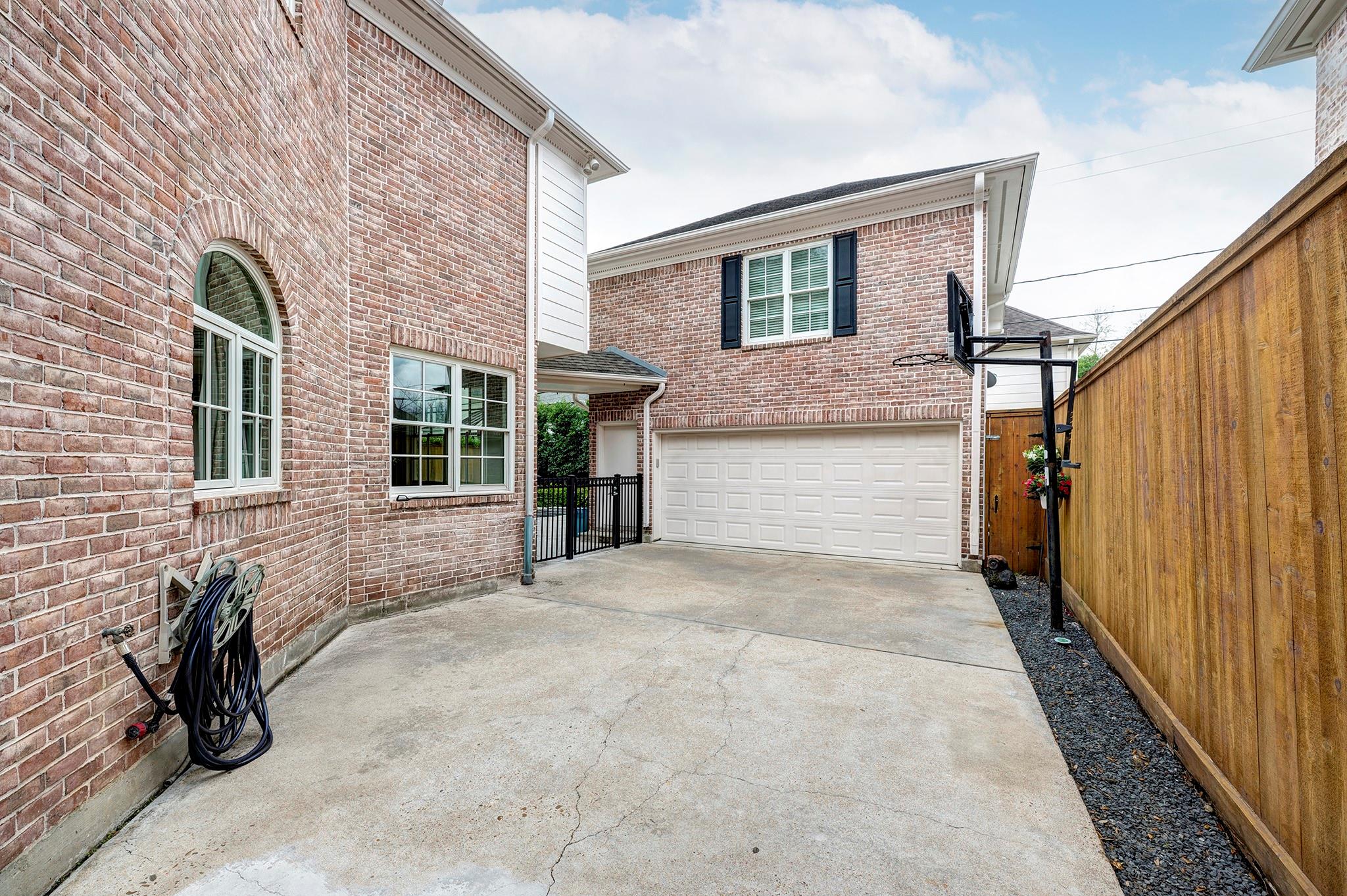 2925 Nottingham Street