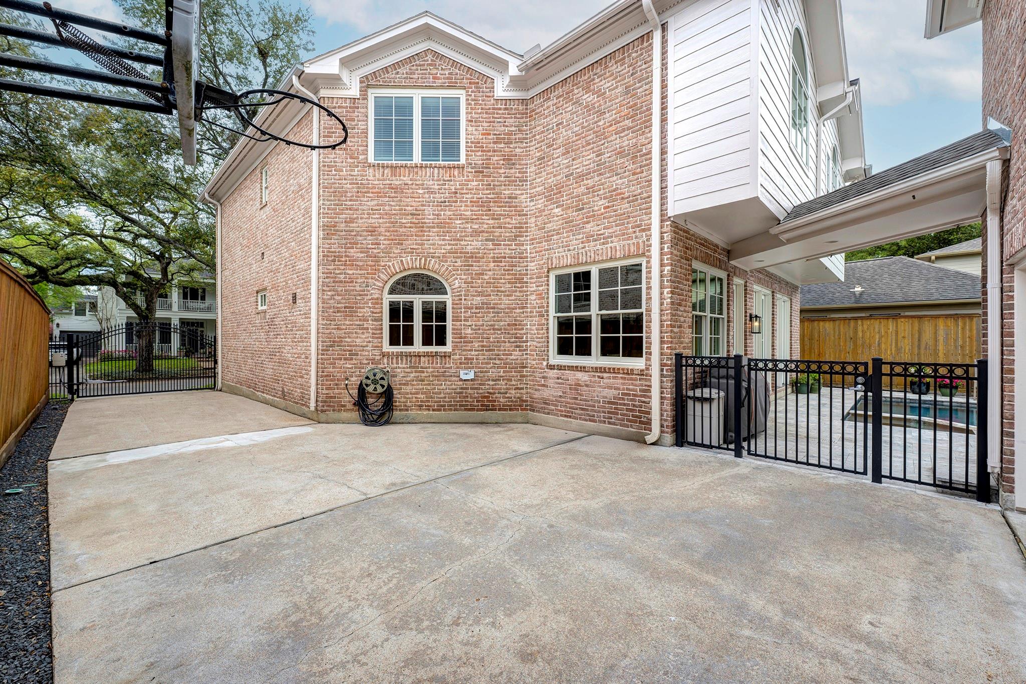 2925 Nottingham Street