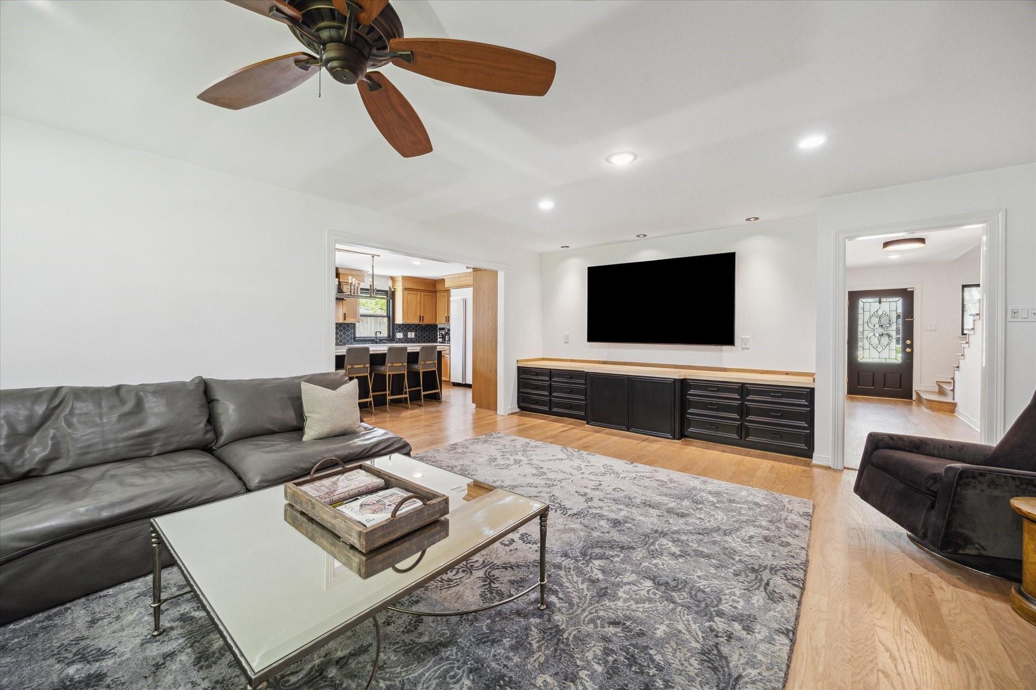 12727 Kingsride Lane