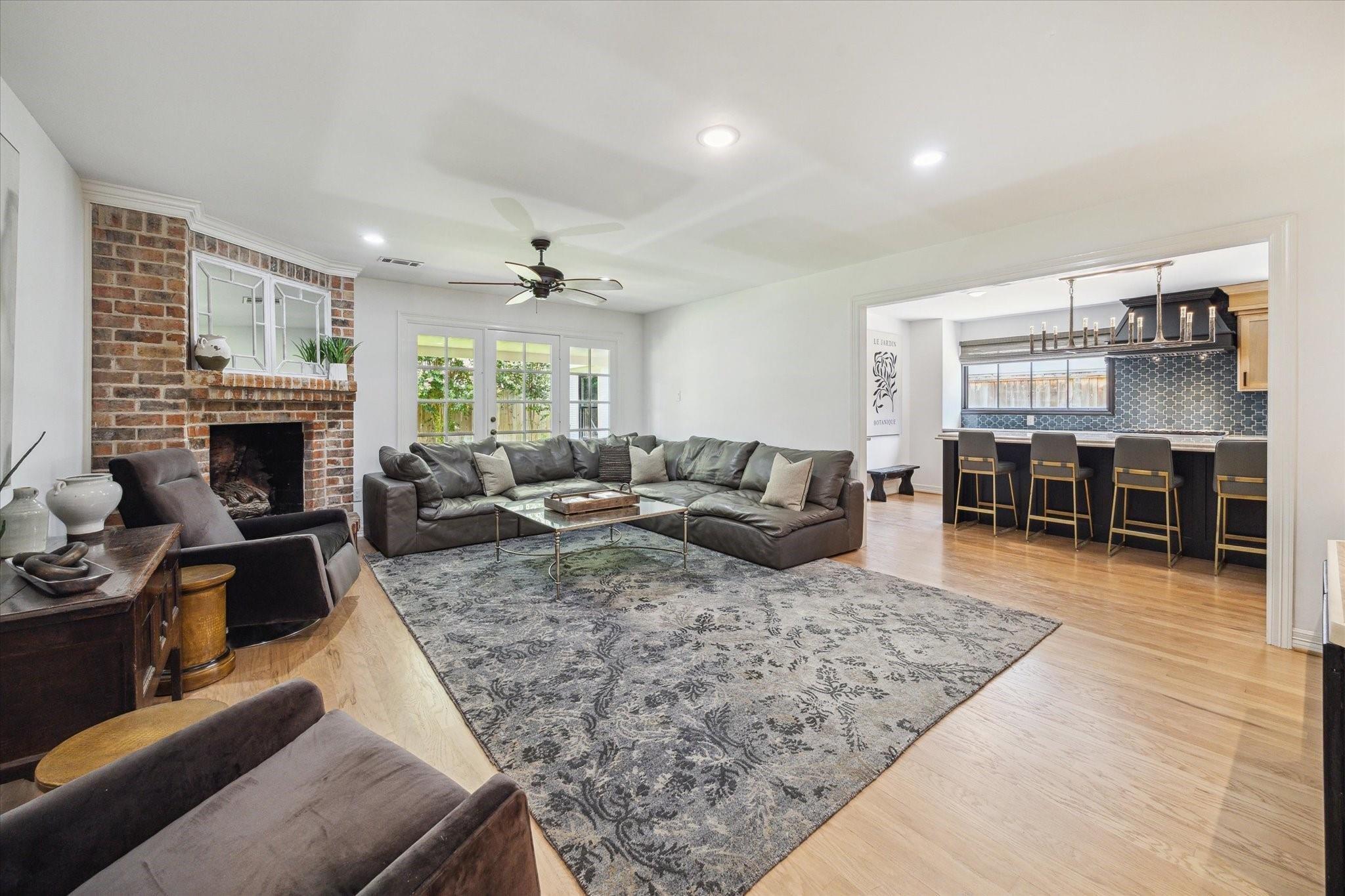 12727 Kingsride Lane