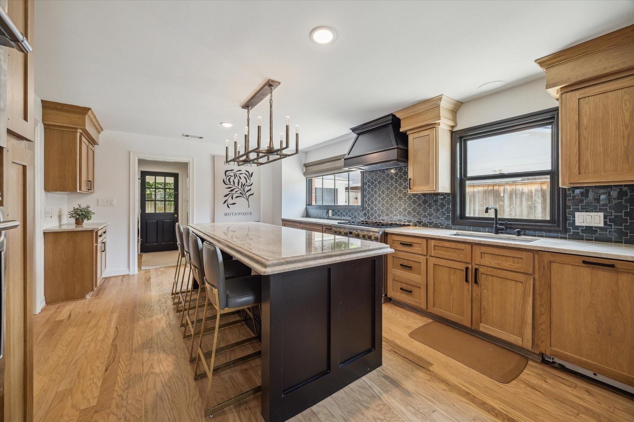 12727 Kingsride Lane