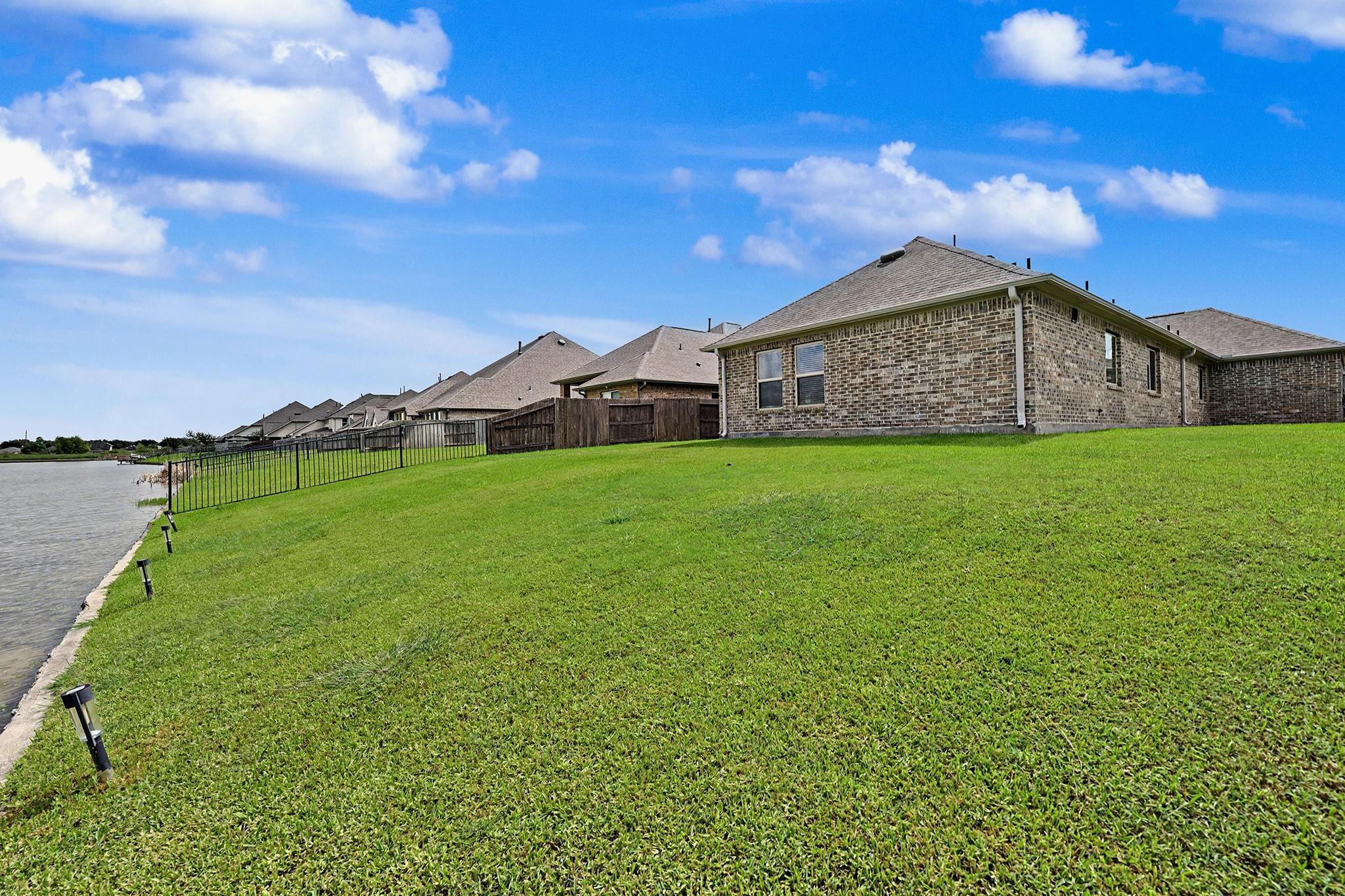 2735 Broad Reach Road