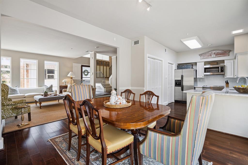 1140 Fountain View Drive # 199