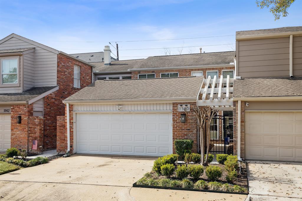 1140 Fountain View Drive # 199