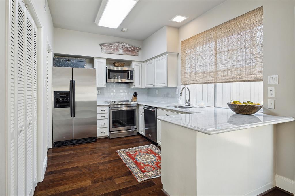 1140 Fountain View Drive # 199