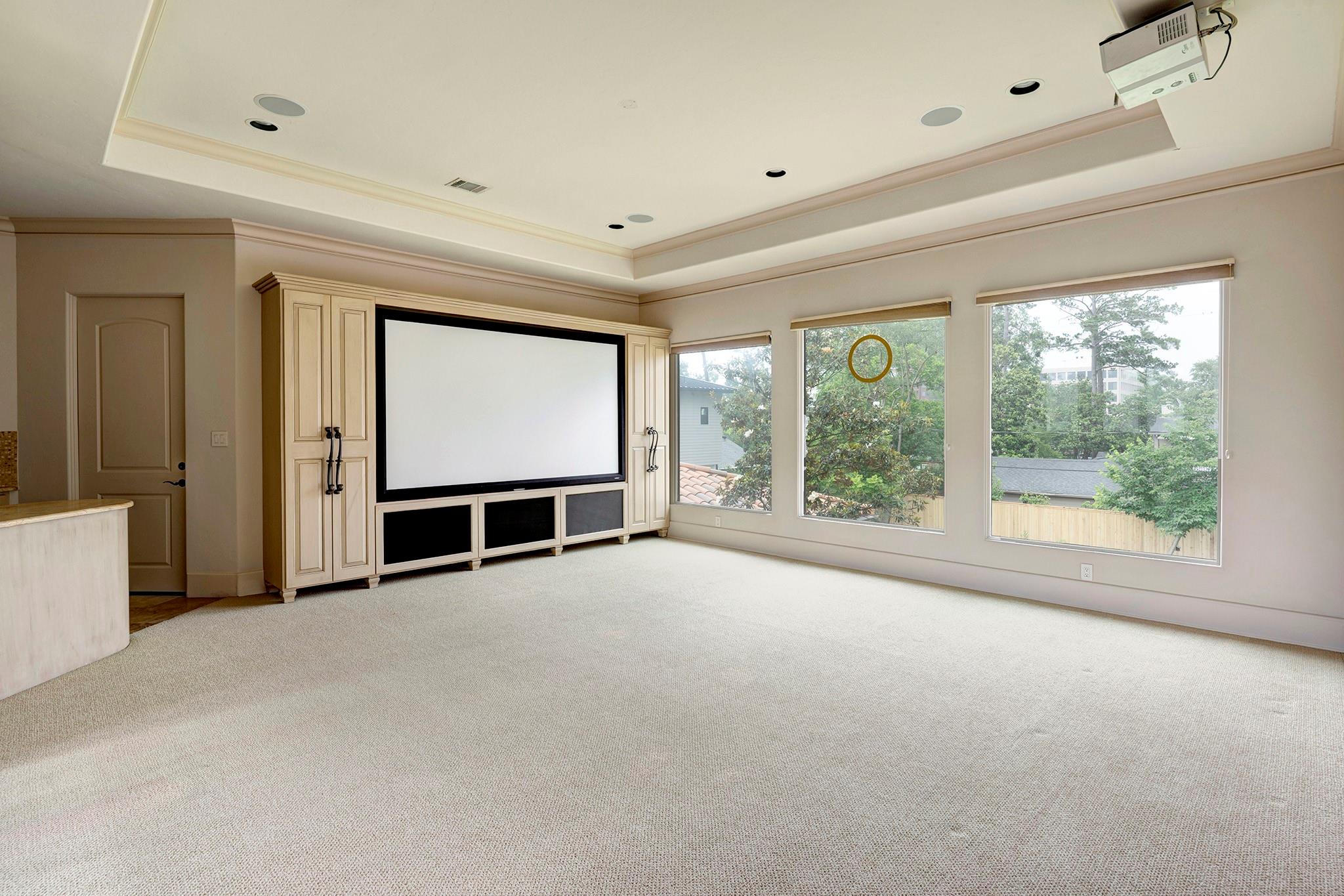 710 Pinehaven Drive
