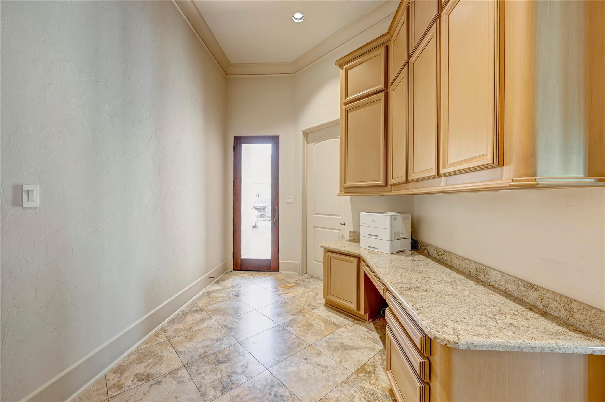 710 Pinehaven Drive