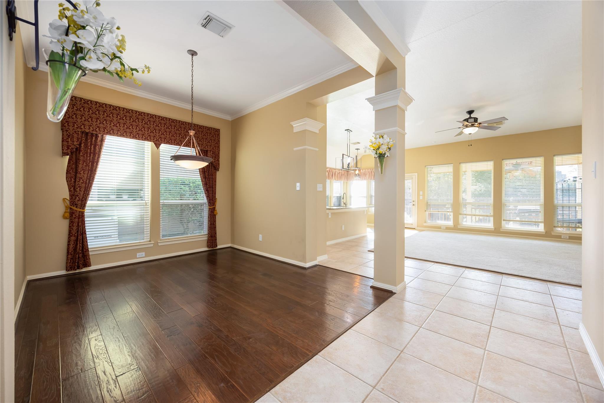25619 Myrtle Springs
