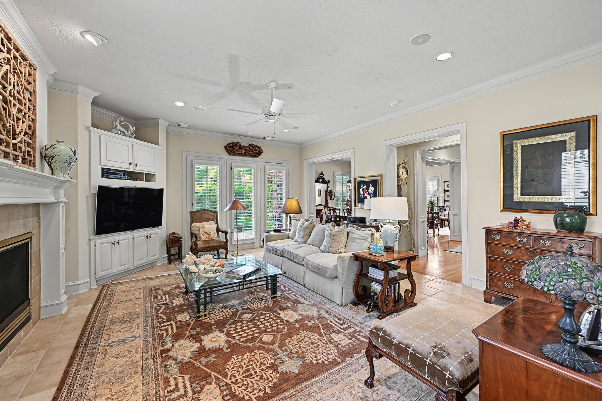 69 Wynden Oaks Drive