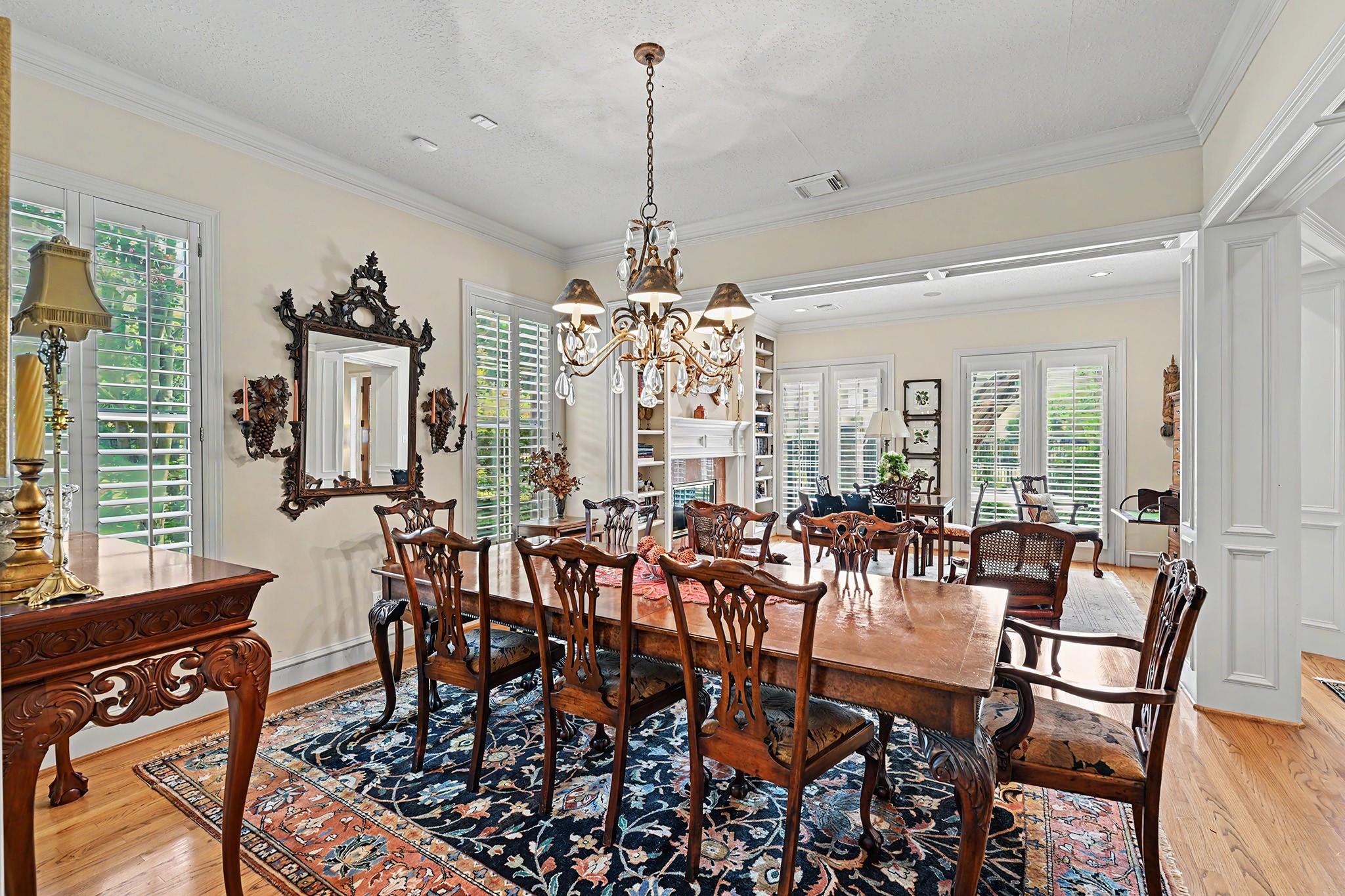69 Wynden Oaks Drive