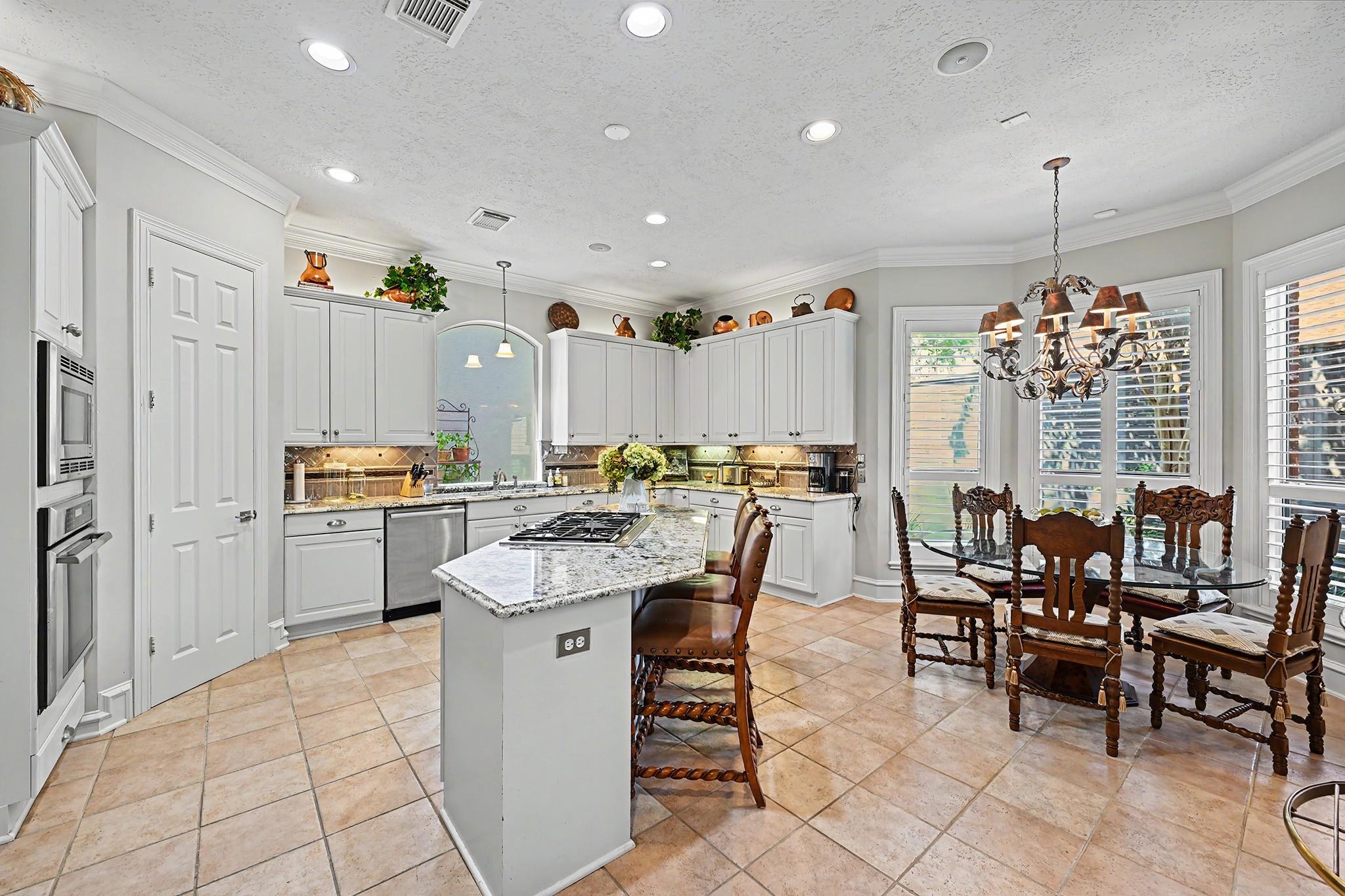 69 Wynden Oaks Drive