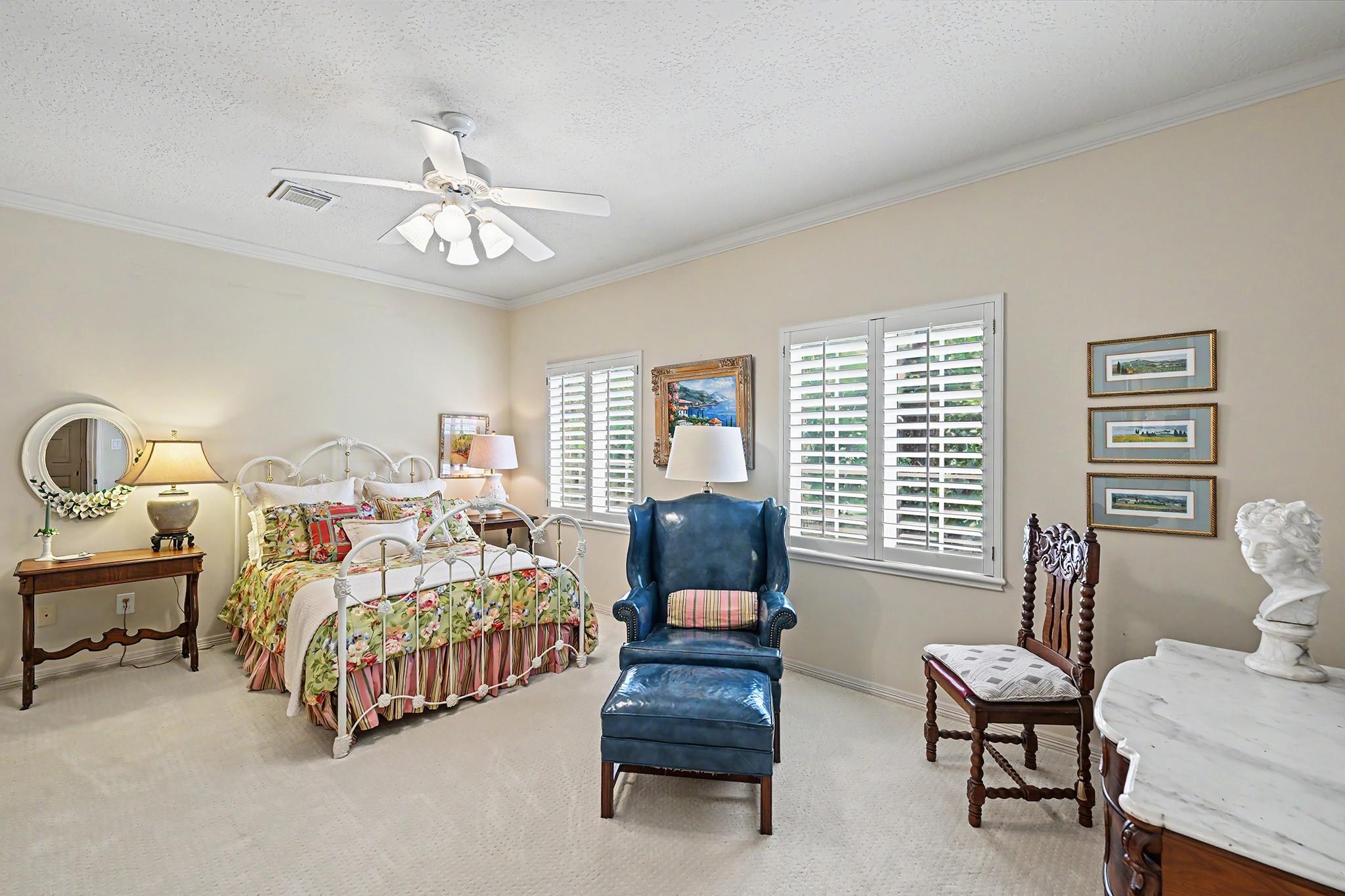 69 Wynden Oaks Drive