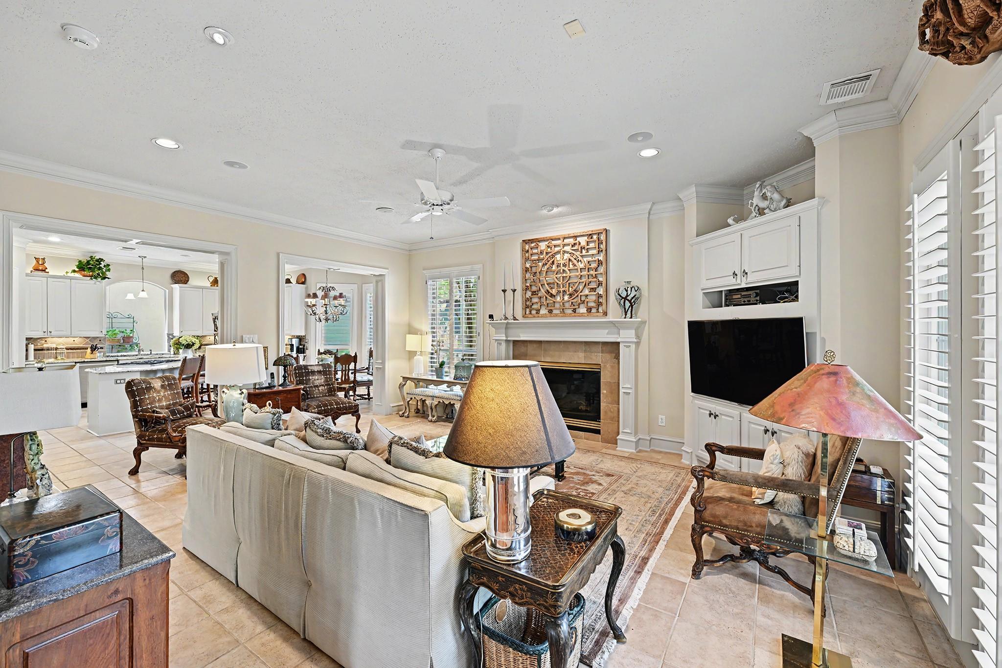 69 Wynden Oaks Drive