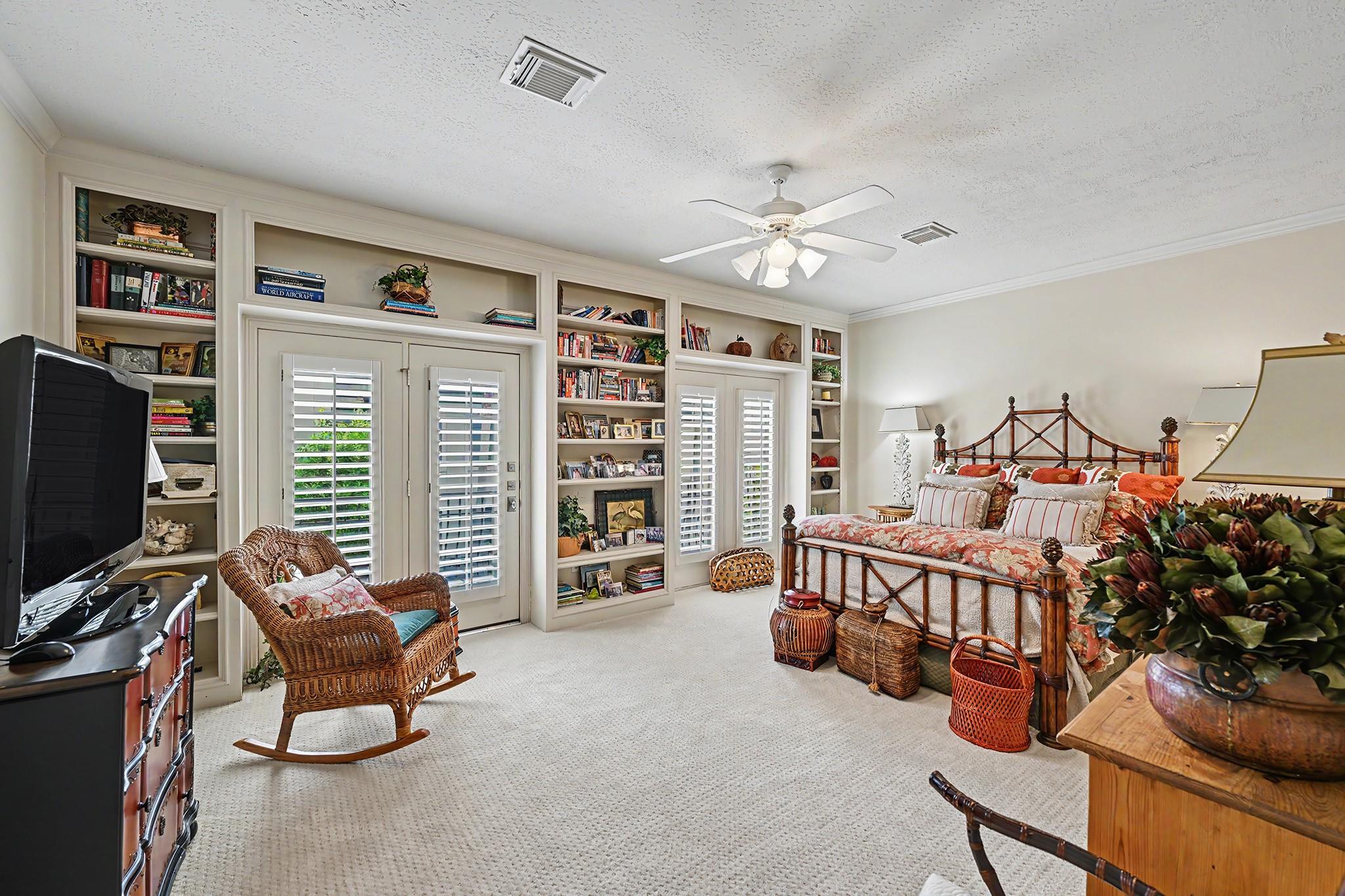69 Wynden Oaks Drive
