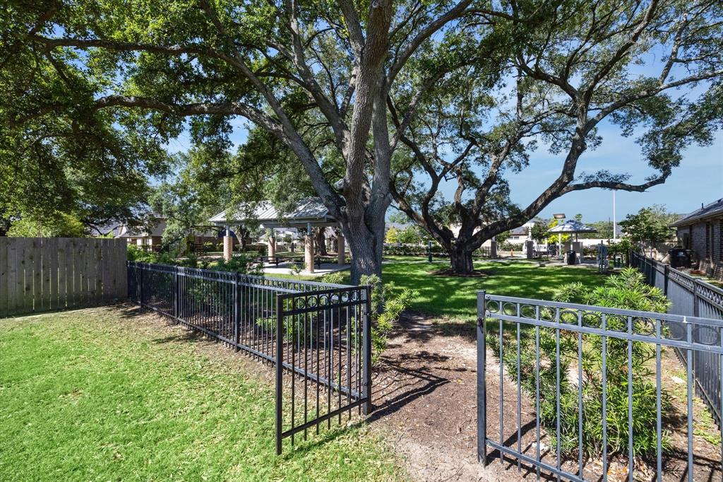 12610 Amaurot Lane