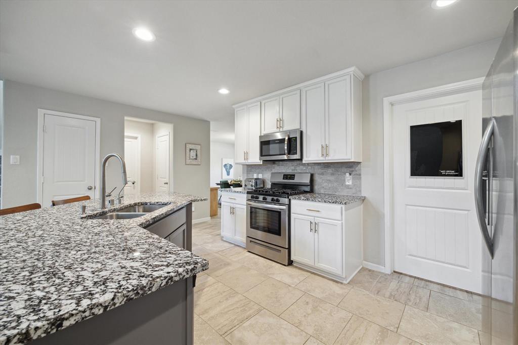 12610 Amaurot Lane