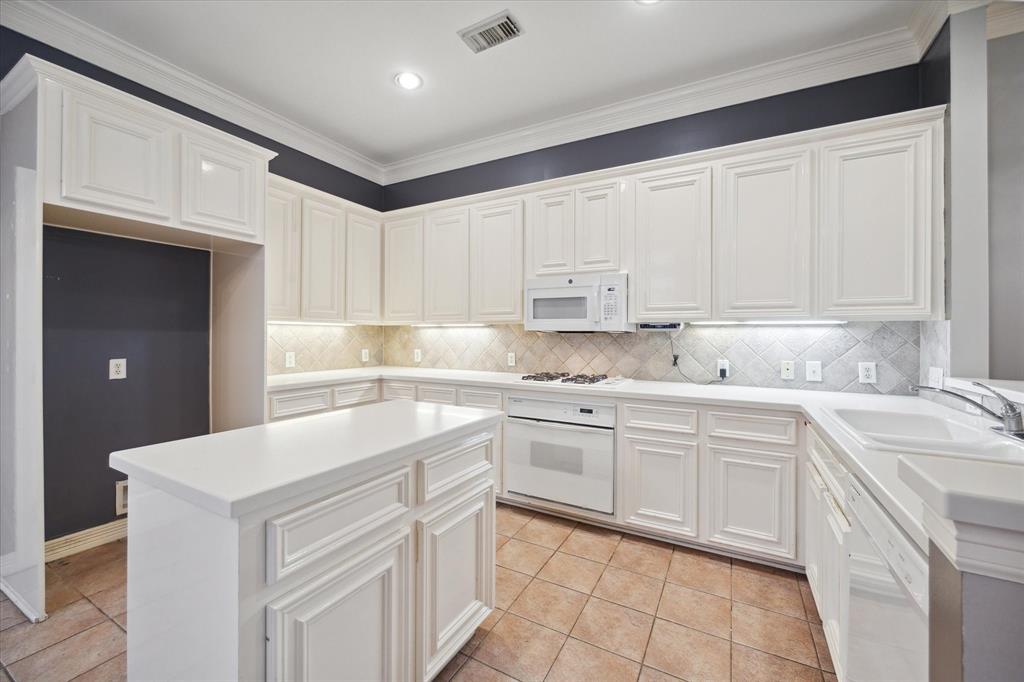 1206 Joe Annie Street